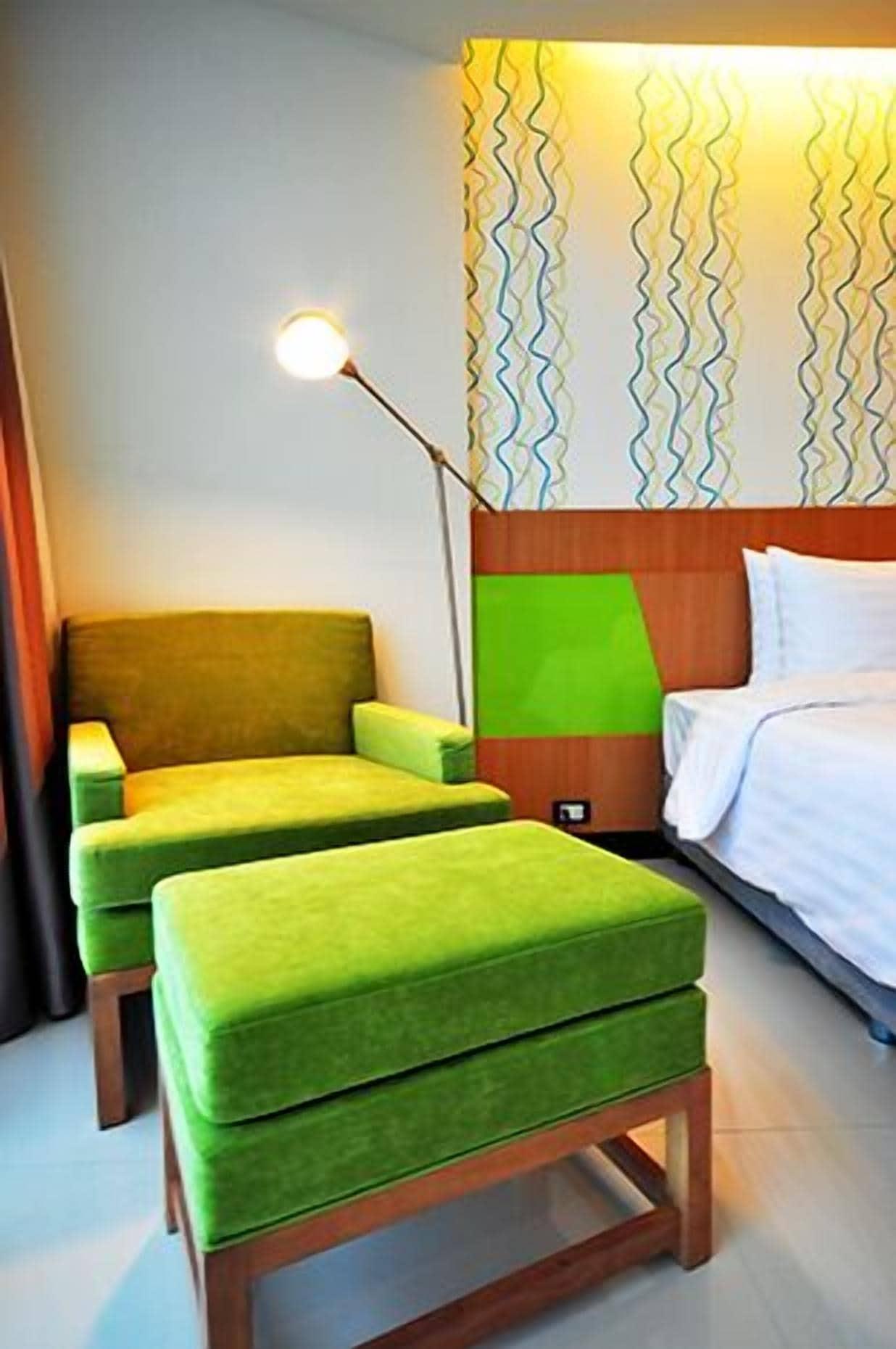 נאקהון סאוואן 42C The Chic Hotel מראה חיצוני תמונה