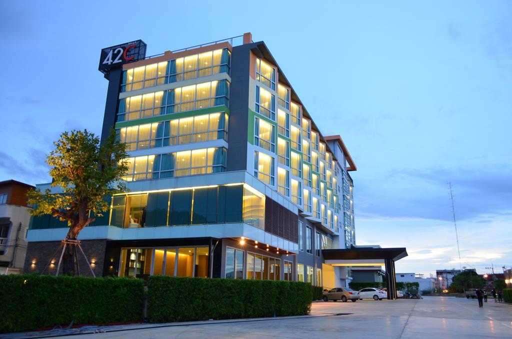 נאקהון סאוואן 42C The Chic Hotel מראה חיצוני תמונה