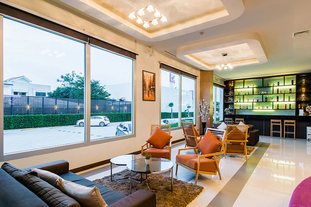 נאקהון סאוואן 42C The Chic Hotel מראה חיצוני תמונה